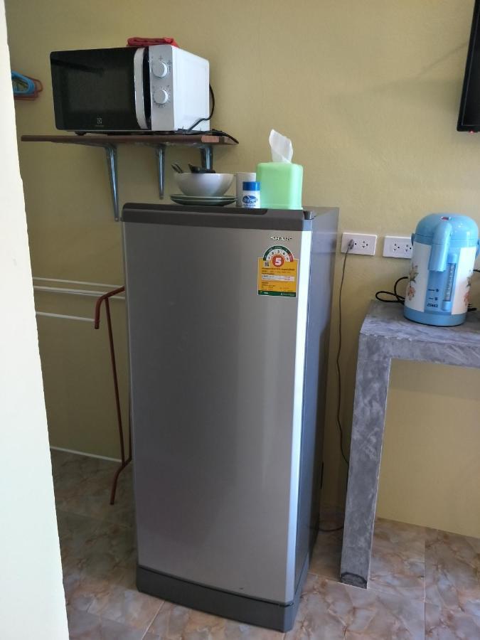 Airee Mini House Hostel Pantai Bang Tao Bagian luar foto